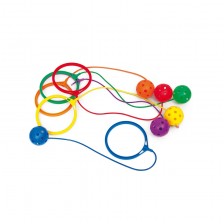 Nowa Szkola A game with rings and balls