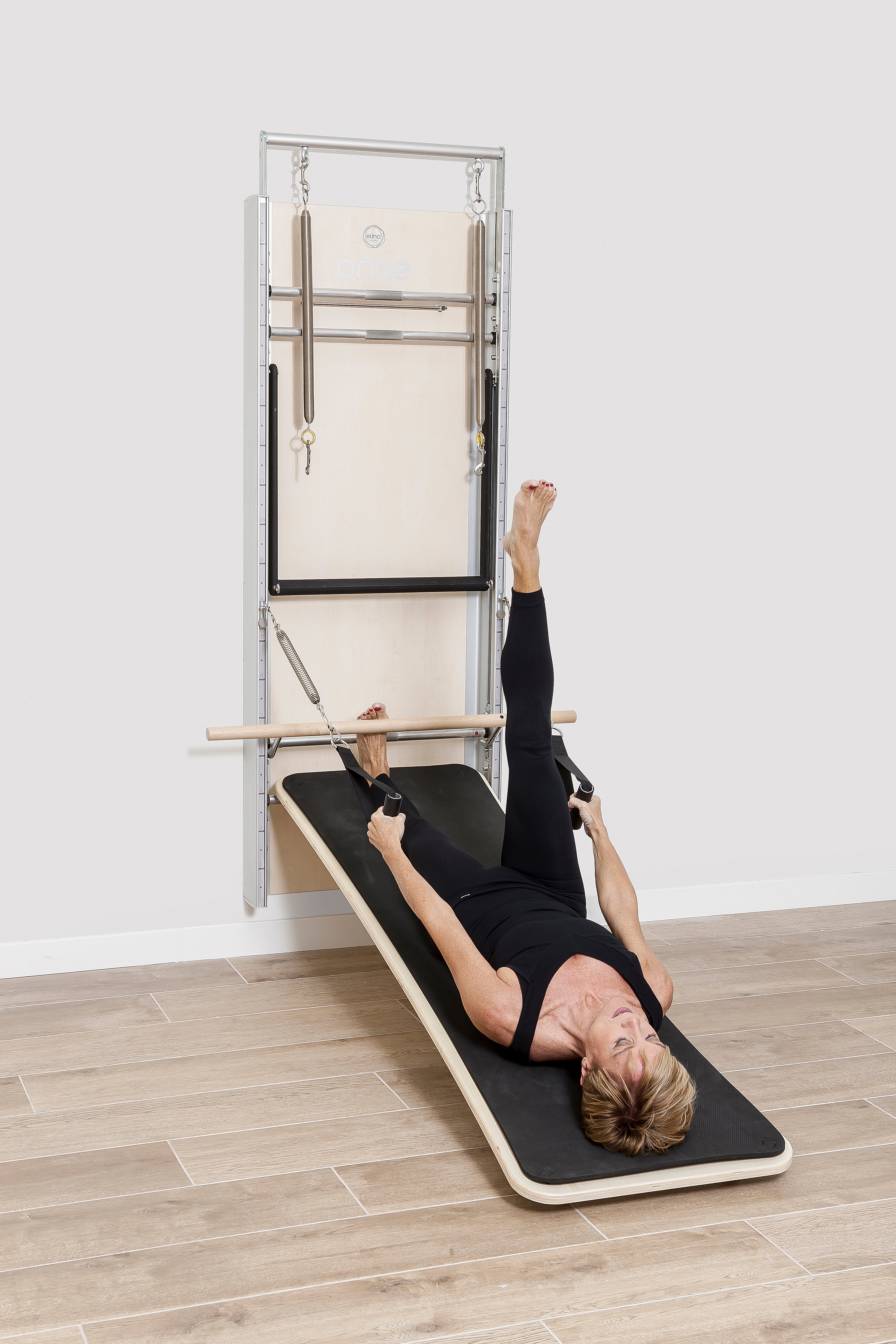 Пилатес кула – стенна дъска ONNE®
