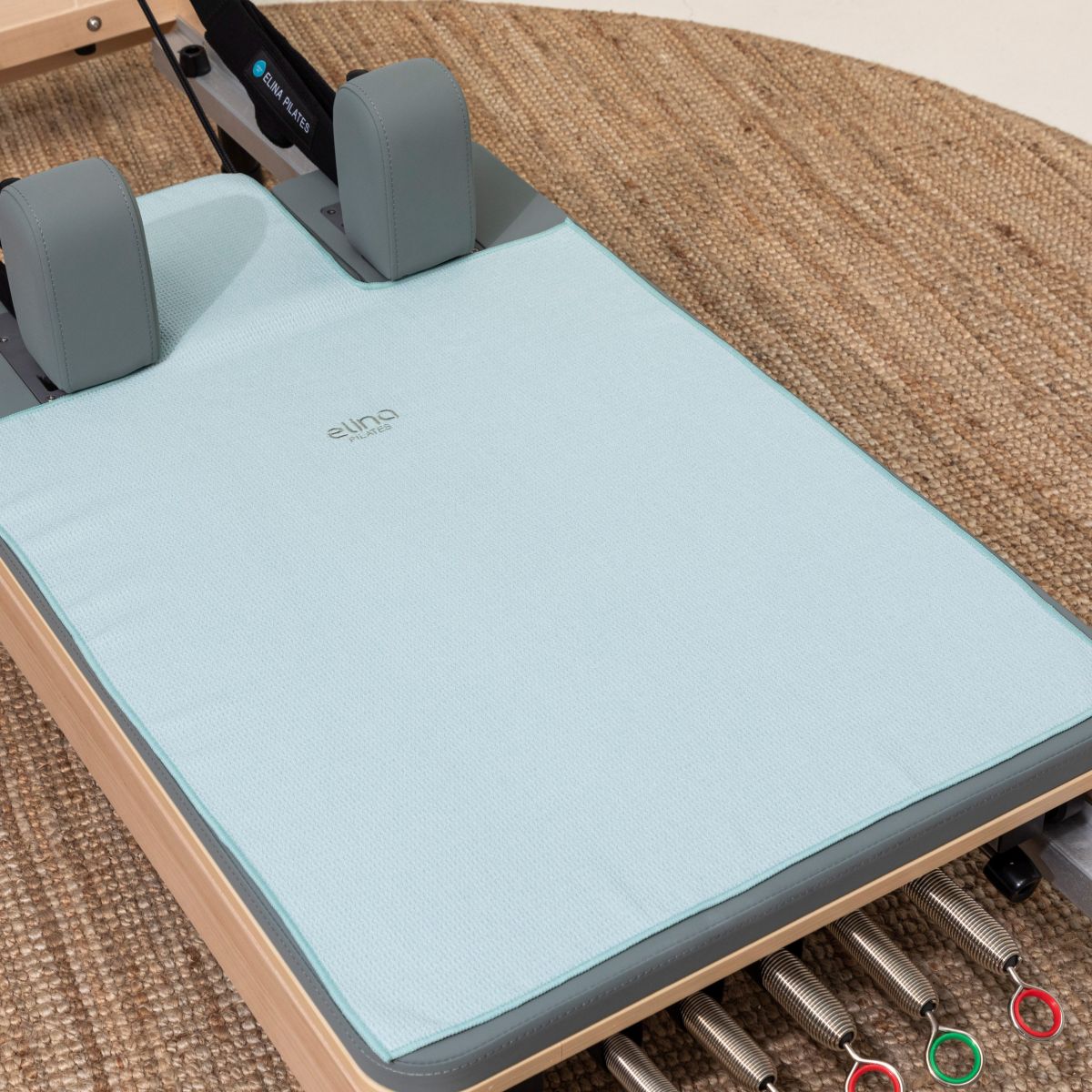 Комплект аксесоари за пилатес PILATES CLASS ACCESSORIES PACK || Reformer Towel + Reformer Handles